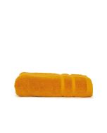 The One Handdoek Ultra Deluxe 70 x 140 cm 675 gr Honey Yellow